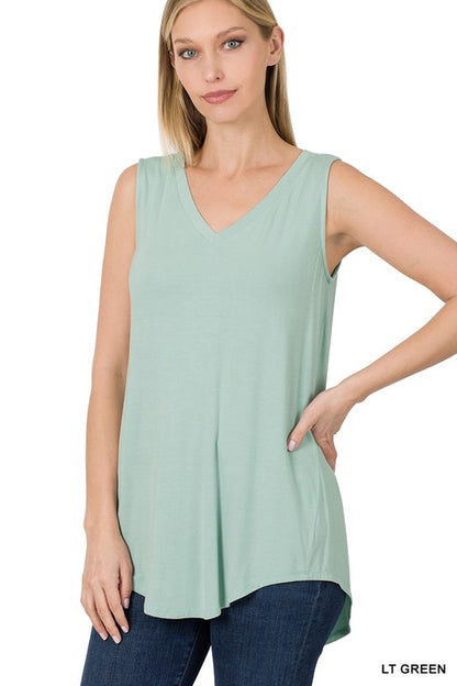 LUXE RAYON SLEEVELESS V-NECK HI-LOW HEM TOP