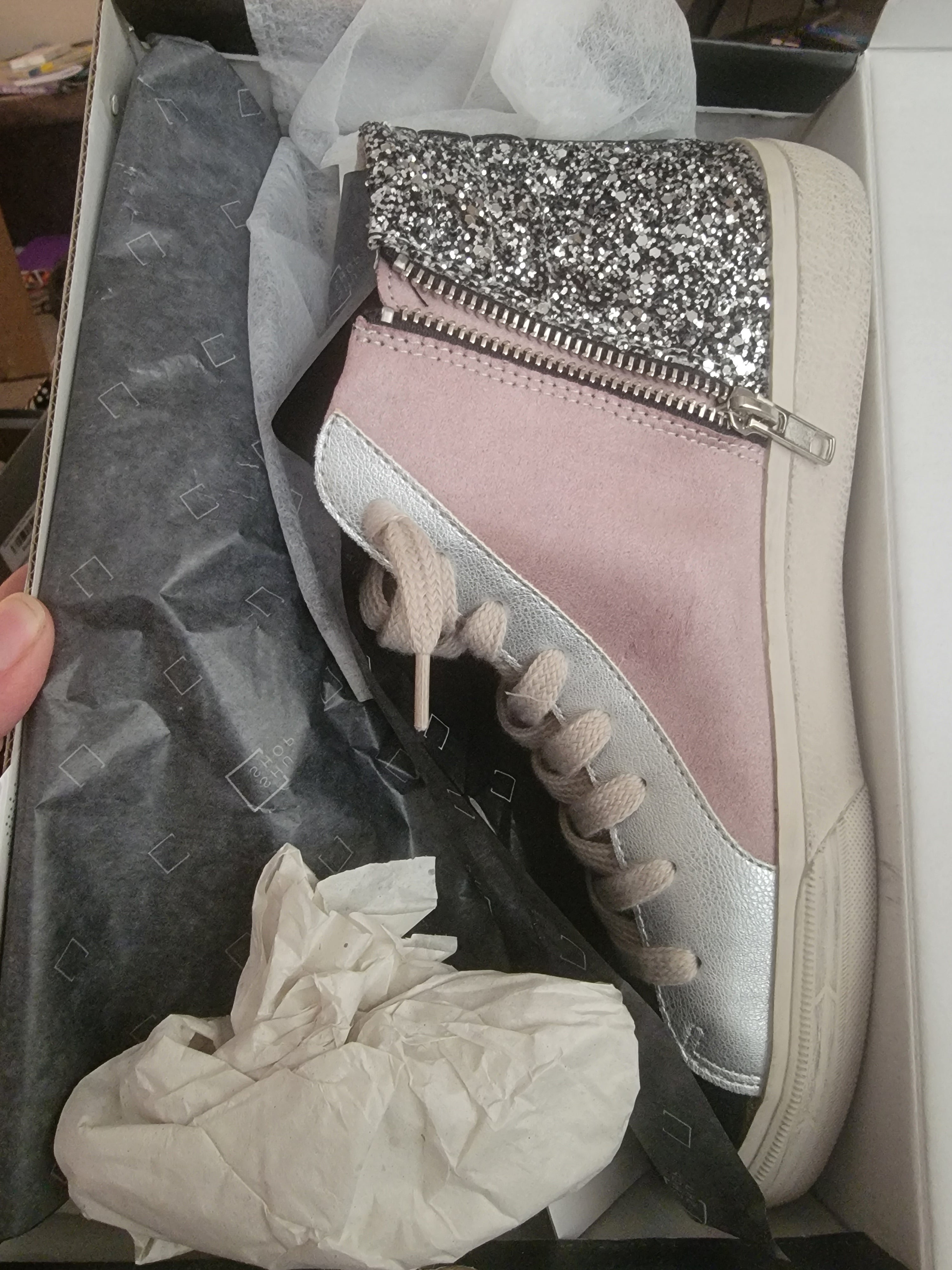 Shu Shop Praise size 8.5