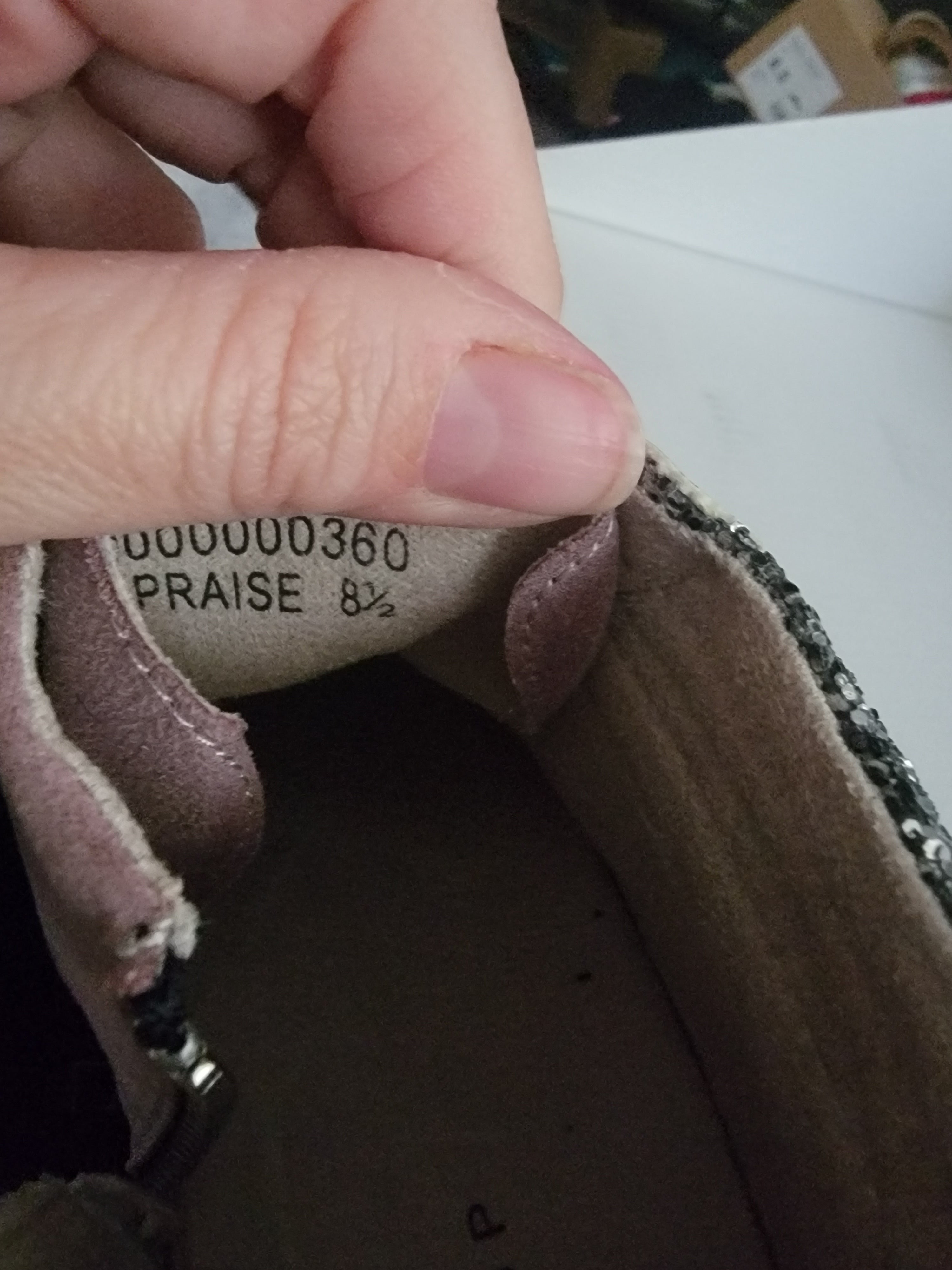 Shu Shop Praise size 8.5
