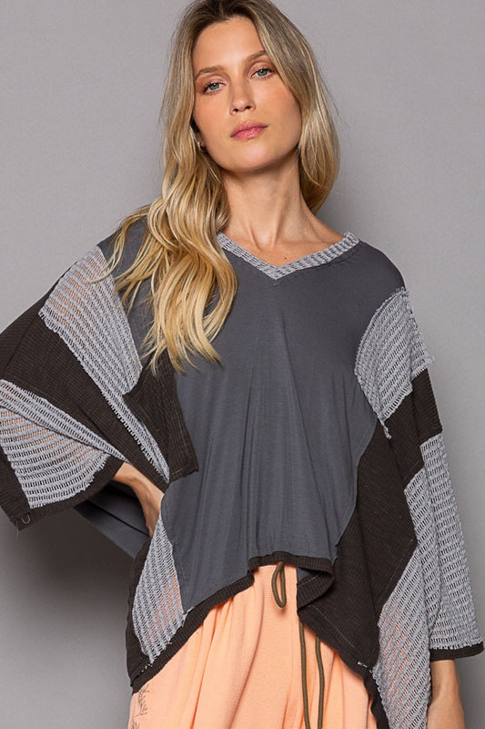 POL High-Low Contrast V-Neck Top