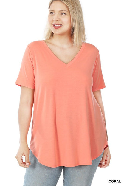 PLUS SHORT SLEEVE V-NECK ROUND HEM TOP