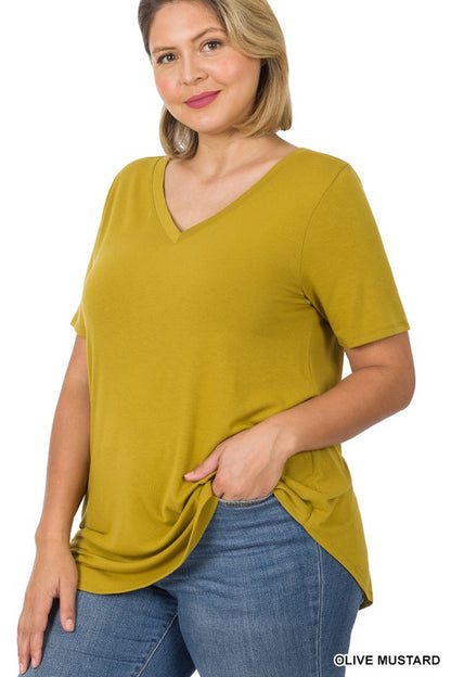 PLUS SHORT SLEEVE V-NECK ROUND HEM TOP