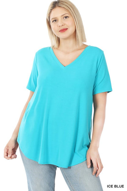 PLUS SHORT SLEEVE V-NECK ROUND HEM TOP